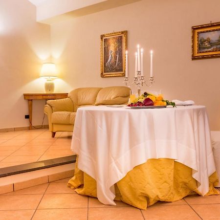 Tenuta Sciacca Villa Falciano del Massico Exterior foto